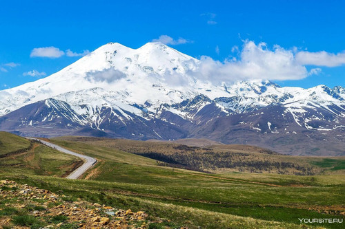 1646429874 1 sportishka com p kazakhskie gori elbrus turizm krasivo foto 1.jpg