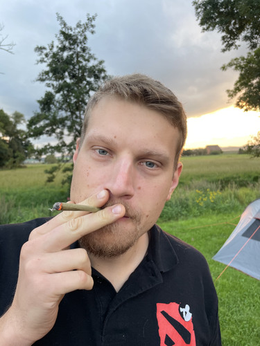 7B721668 C7F1 49E9 91F2 6BCD310F1403.jpg