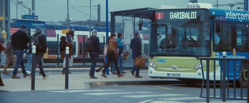 Full.Time.2021.1080p.BluRay.DDP.5.1.x264 c0kE.mkv snapshot 00.04.41.616.png