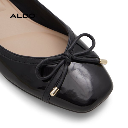 gibbsi black 001 002 033 alt4 sq wt 600x600.jpg