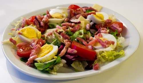 salade oeufs lardons oignons rouge gruy%C3%A8re