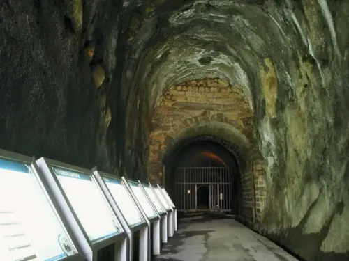 00020 獅球嶺隧道.webp