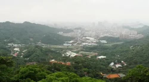 021 南山福德宮眺望中和市區.webp