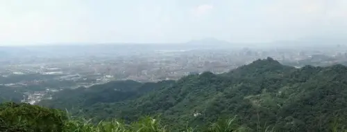 018 遙望清水大尖山、青雲路.webp