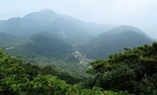 00025 大屯山眺望二子坪、面天山