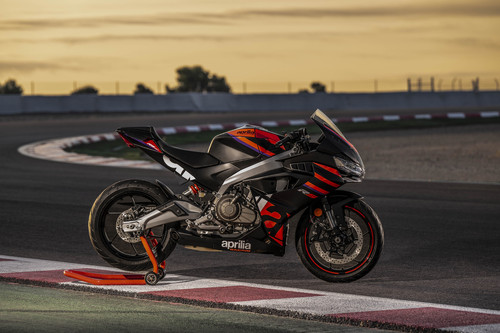 Aprilia RS457 (2).jpg