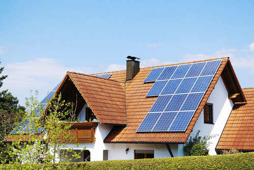 placas solares tejado thinkstock getty 1662535982.jpg