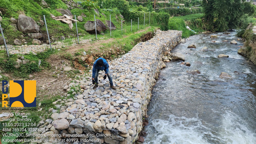 Sungai Ciwidey.jpg