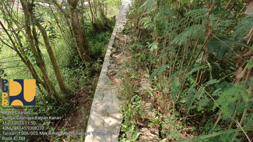 Sungai Cilamaya Bagian Kanan.jpg