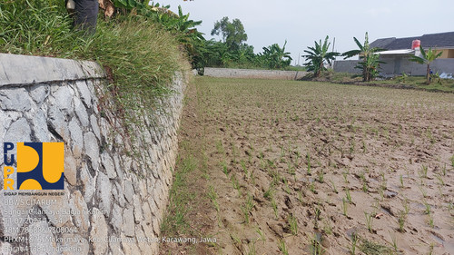 Sungai Cilamaya Bagian Kanan.jpg