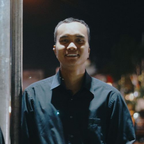 amang square.jpg