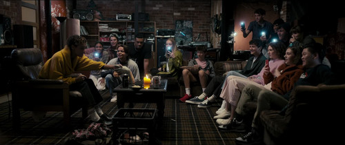 Talk.to.Me.2022.1080p.10bit.WEBRip.6CH.x265.HEVC PSA 012.jpg