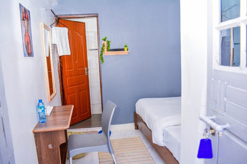 The One 4 768x512.jpg