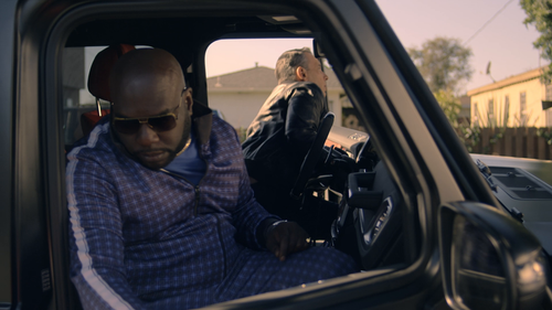 Bookie.S01E01.Always.Smell.the.Money.1080p.AMZN.WEB DL.DDP5.1.H.264 NTb 007.png