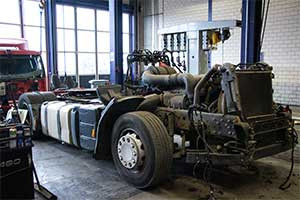 Gedemonteerde vrachtwagen BAS Parts.jpg