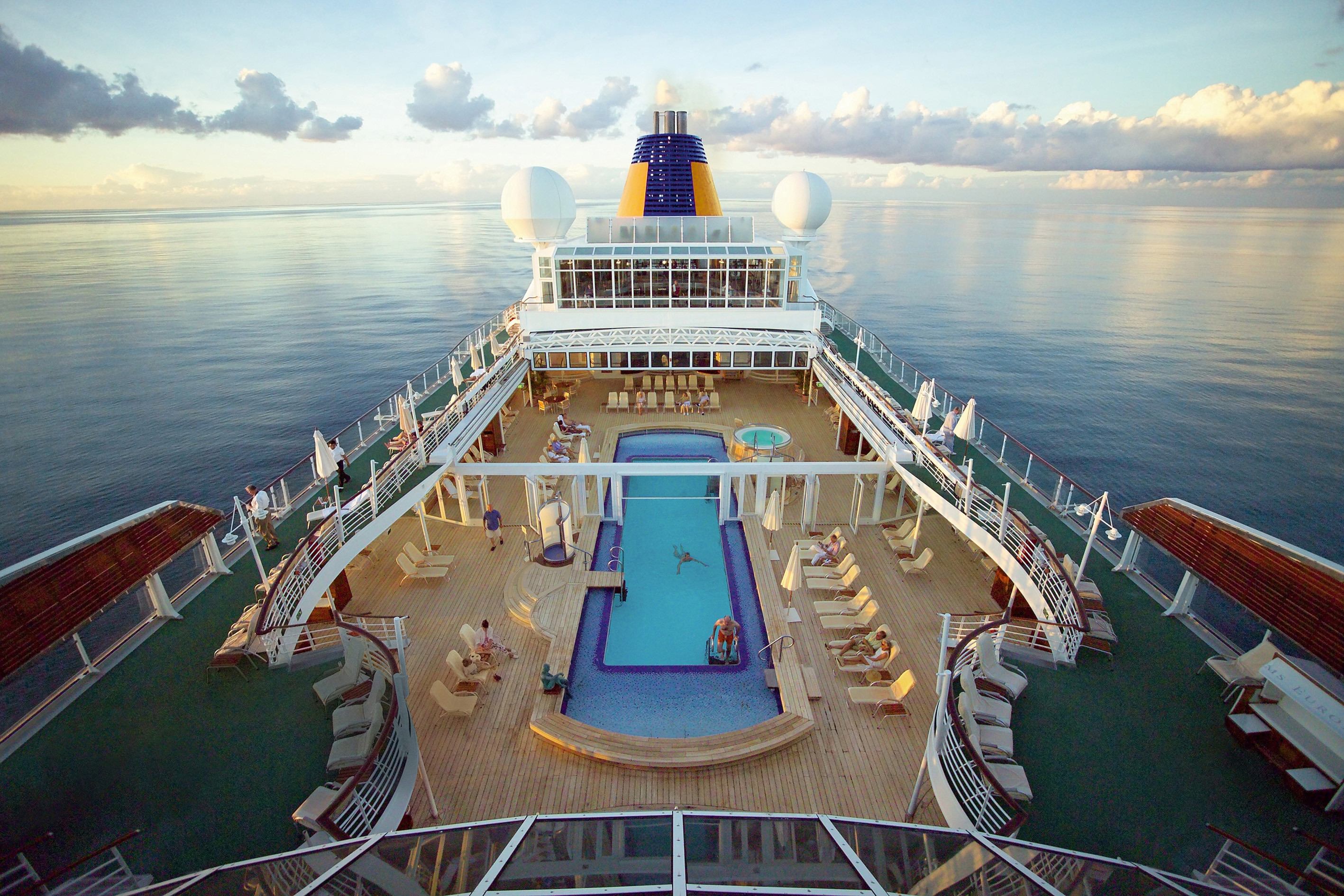 I MS EUROPA Pool