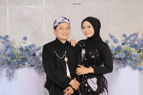 20231106 4r frame putih.jpg