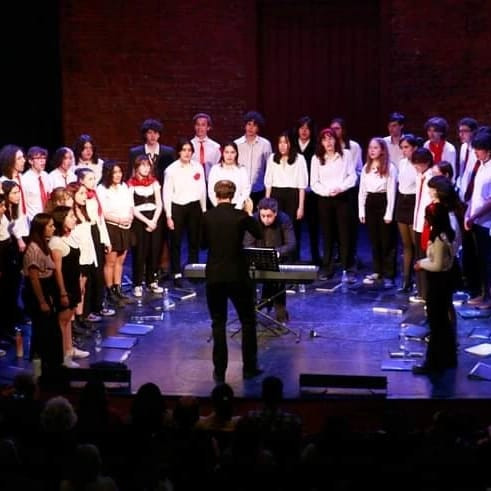 Coro Trenque Lauquen 1.jpg