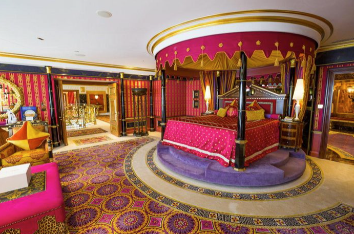 Unusual stay at the Burj Al Arab Jumeirah in Dubai.