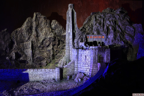 008 with LED light.jpg