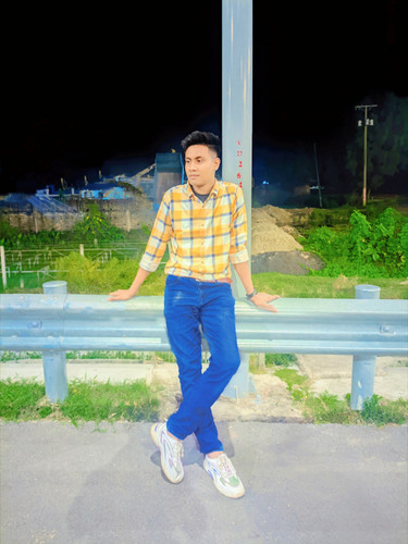 Picsart 23 10 18 16 49 04 201.jpg