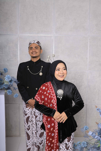 20231015 4r frame hitam (5).jpg