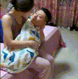 您这 400 多个月的宝宝头有点大哦.gif