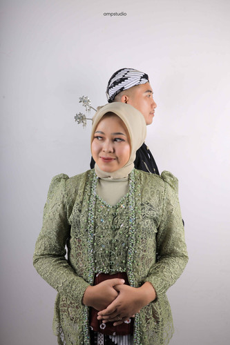 20231015 4r frame kayu (3).jpg