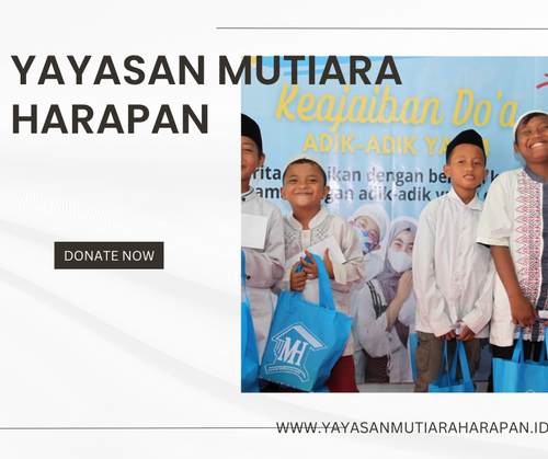 Cokelat Muda Minimalis Hari Charity Sedunia Facebook Post (4).png