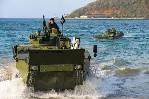 Venezuelan Army soldiers take part in an exercise in Puerto Cabello, located northeast of Caracas on.jpg