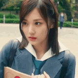 ezgif 4 f32b96b6eb.gif