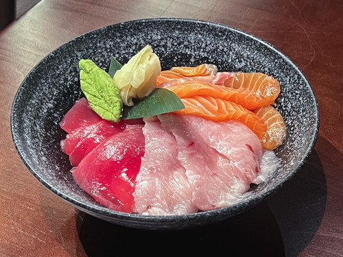 703. Sanshoku Don.jpg