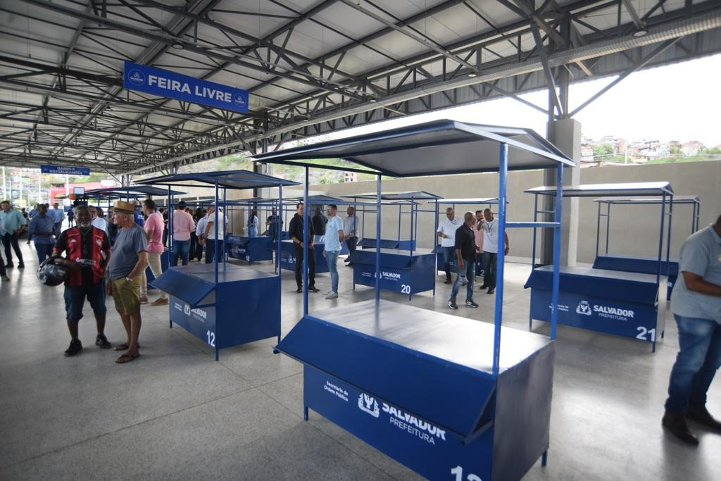 Entrega Feira do Curtume Cidade Baixa Foto Betto Jr Secom PMS 8 12 11zon