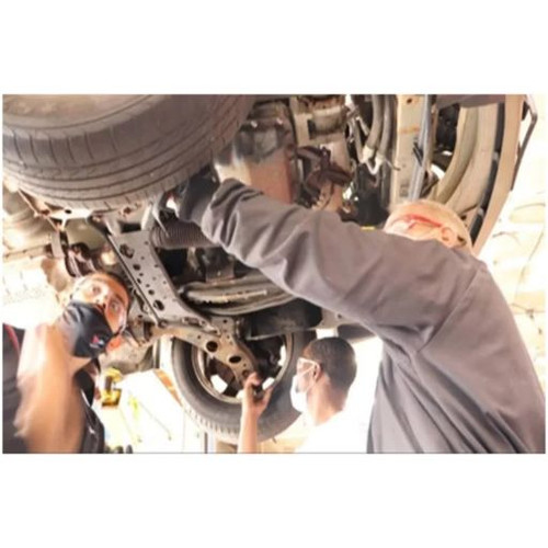 Automotive workers training.jpg