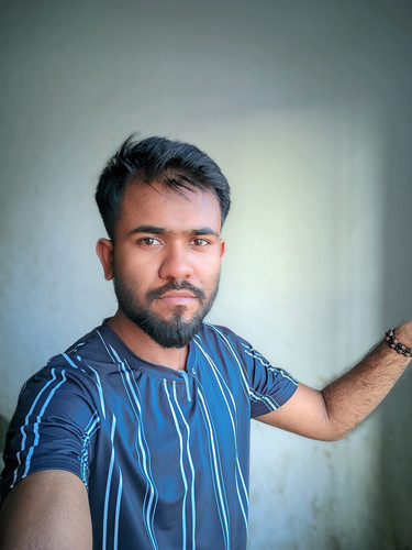 Riyan 20230913 171537554 ?Sony Pixel Plus (LMC17) by Riyan.PORTRAIT.jpg