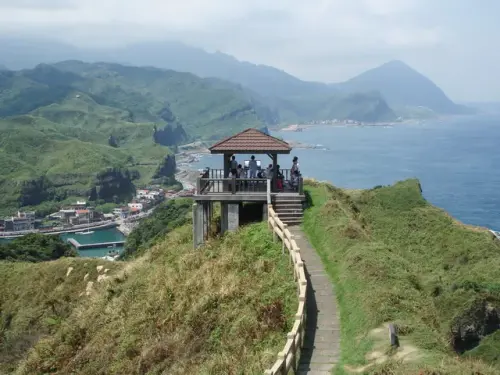 00000 鼻頭角步道觀景涼亭.webp