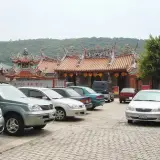 00027 湖口三元宮廣場停滿了車