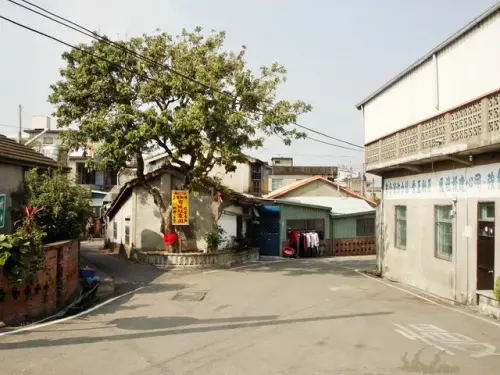 00006 石墻村南柵門.webp