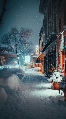 city evening snowfall 136478 720x1280.jpg