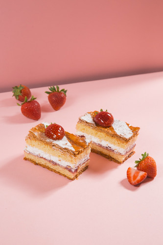 strawberry cake.jpg