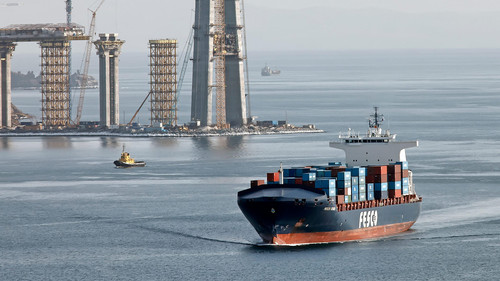 Vessel Chartering.jpg