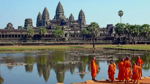 Angkor Wat 700 dii ferry.webp