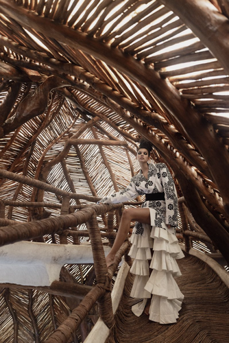 Livia Rangel by Alex Salinas Harpers Bazaar Mexico September 2023 12.png