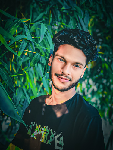 Picsart 23 09 21 15 15 58 409.jpg