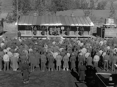 Stalag.17.1953.BluRay.1080p.x264.Flac2.0 Pter.mkv snapshot 01.45.00.544.png