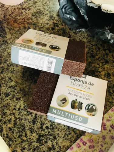 br 11134103 7r98r llmmojlukdebee.webp