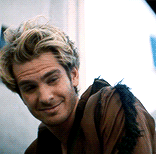 tumblr e2acfe36ccc6443122a1ba1a9d2b85af 3a350326 540.gif