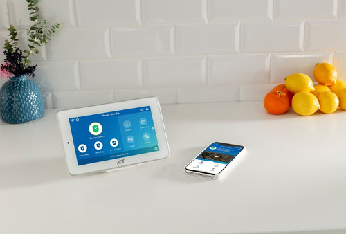 Command Keypad And Phone.jpg