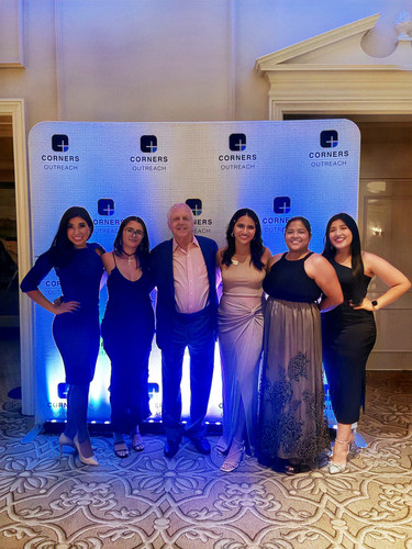 wuz0fbam6gwb1 Color Restored copy.jpg