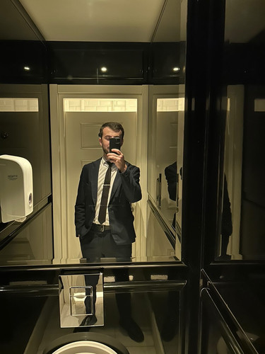 30534126 DBF1 4CE0 81B4 25690908C965.jpg